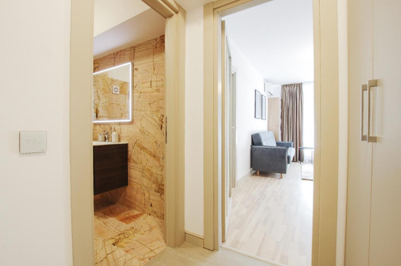 Himson-Beige Apartment Iasi Exterior foto